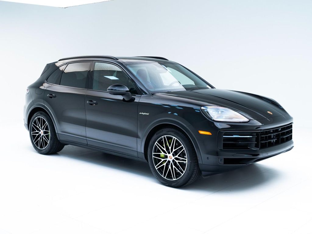 صورة مصغرة 7 لـ 2026 Porsche CAYENNE CAYENNE E-HYBRID