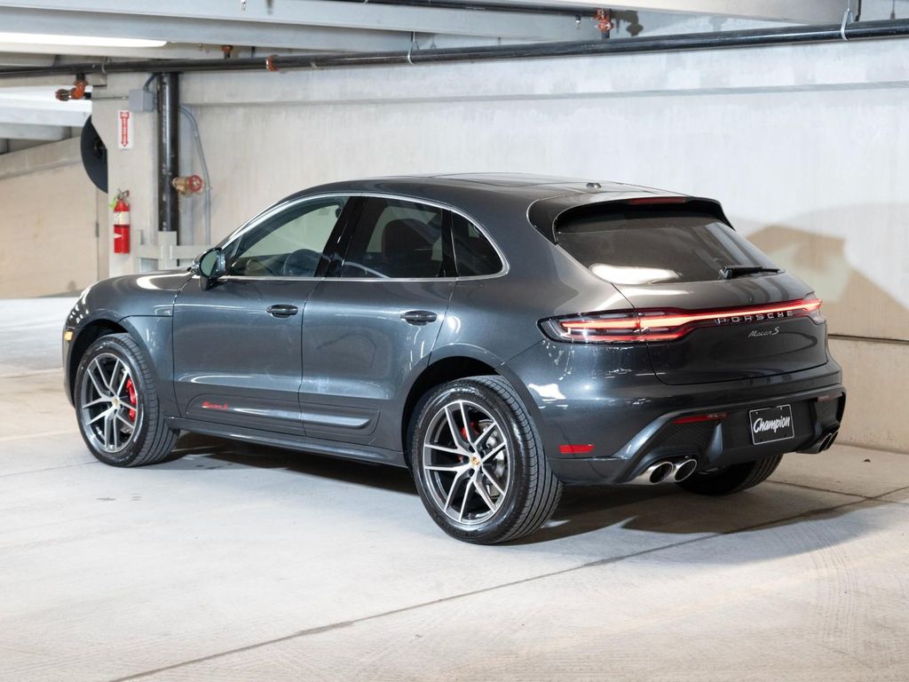 2026 Porsche MACAN 照片 2