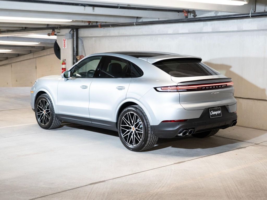 صورة 3 لـ 2026 Porsche CAYENNE