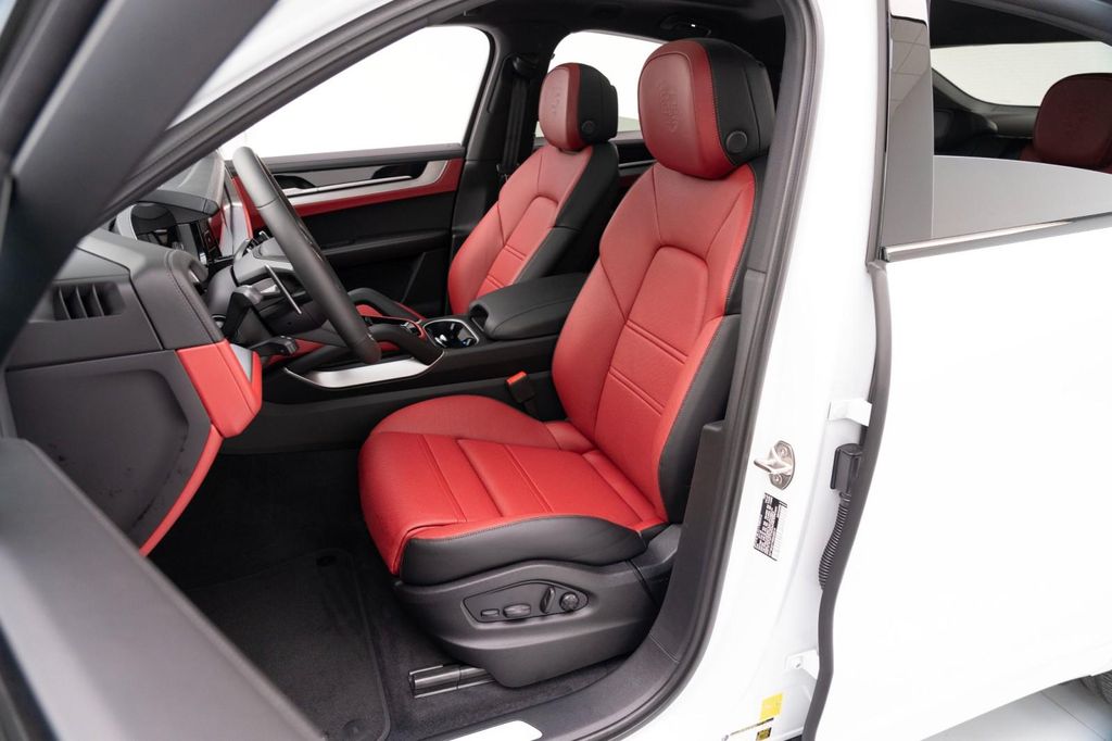 PORSCHE CAYENNE - 5