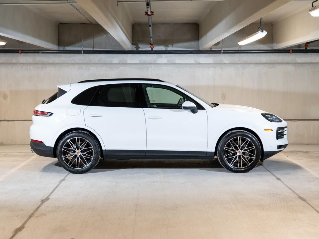 PORSCHE CAYENNE - 8
