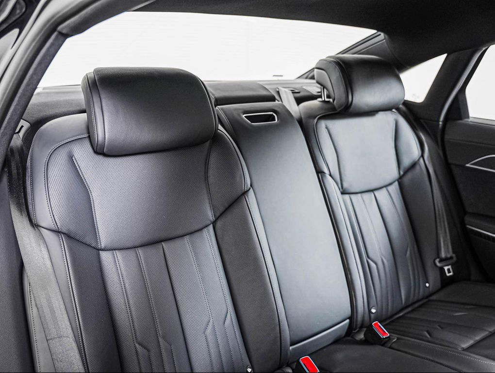 صورة مصغرة 10 لـ 2026 AUDI A8 55 TFSI QUATTRO TIPTRONIC