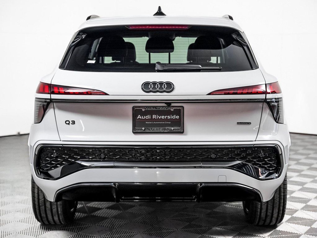 صورة 7 لـ 2026 AUDI Q3 TFSI QUATTRO S TRONIC