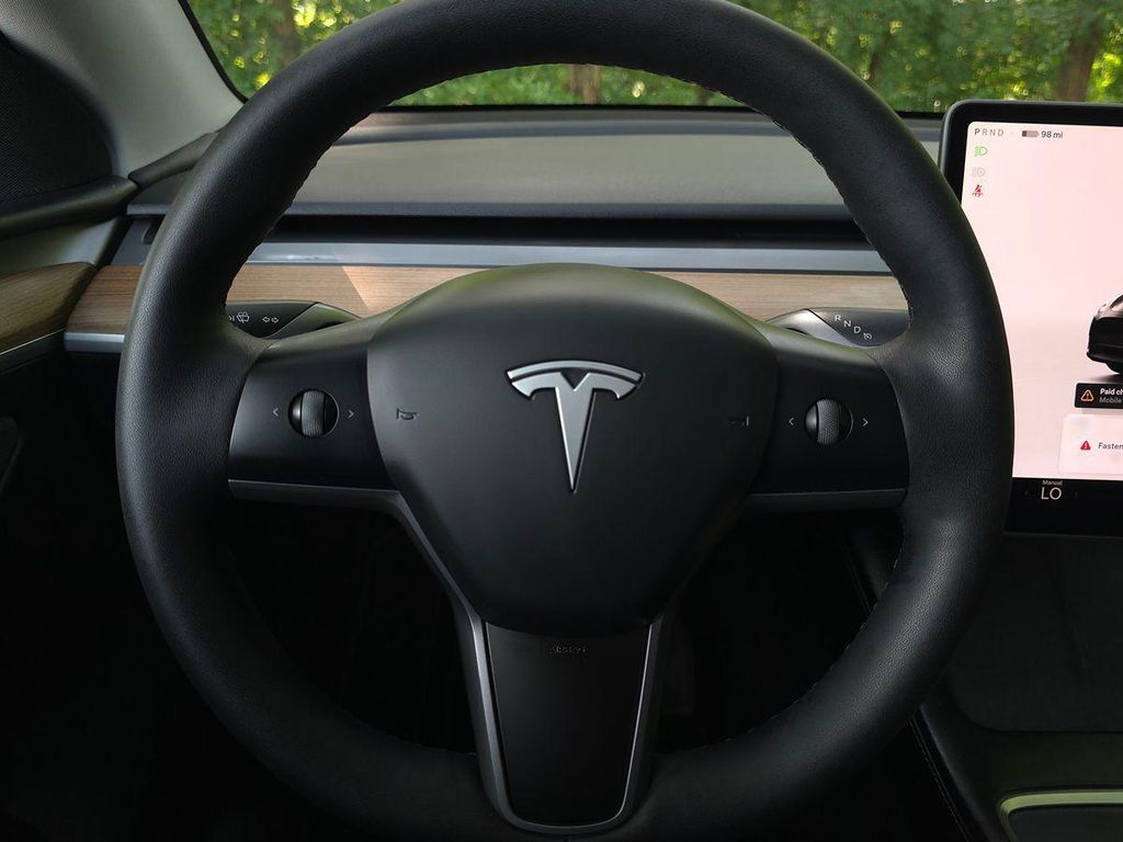 صورة مصغرة 28 لـ 2025 Tesla MODEL Y LONG RANGE DUAL MOTOR REAR-WHEEL DRIVE
