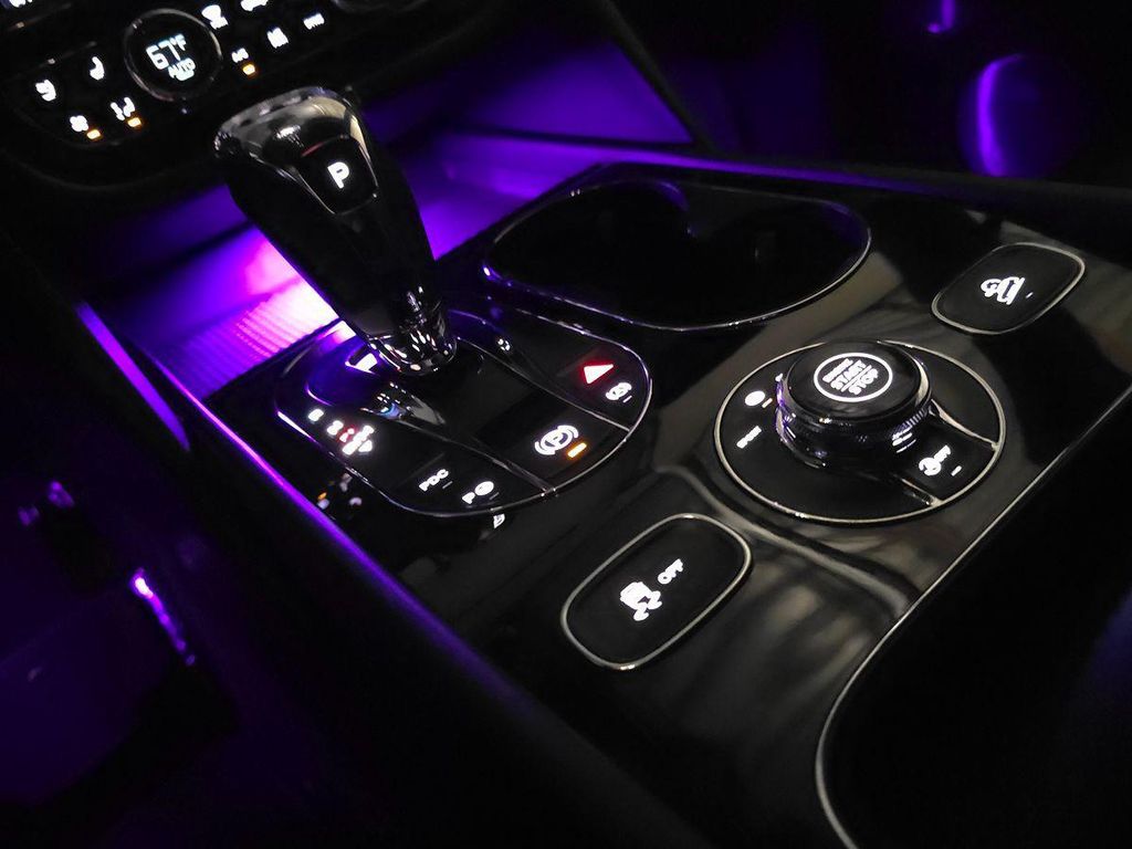 2020 Bentley BENTAYGA HYBRID AWD 缩略图 71