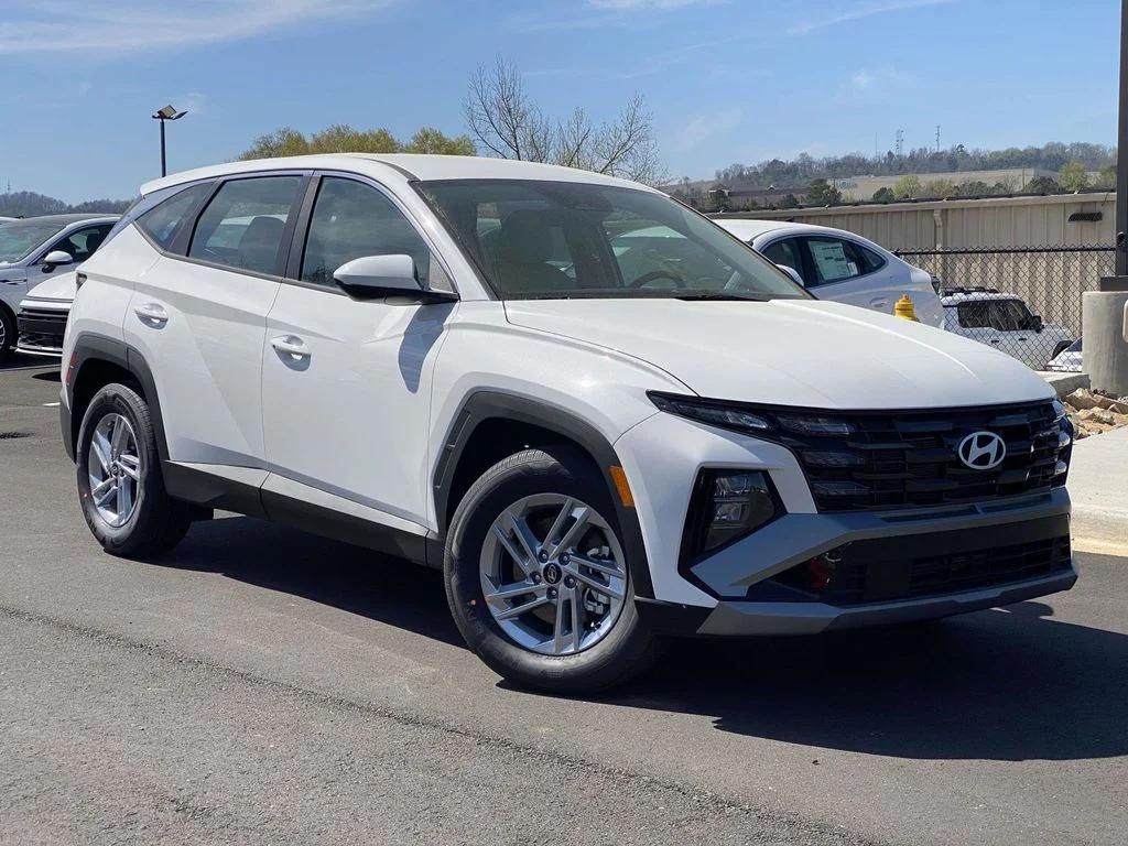 New 2026 Hyundai TUCSON SE