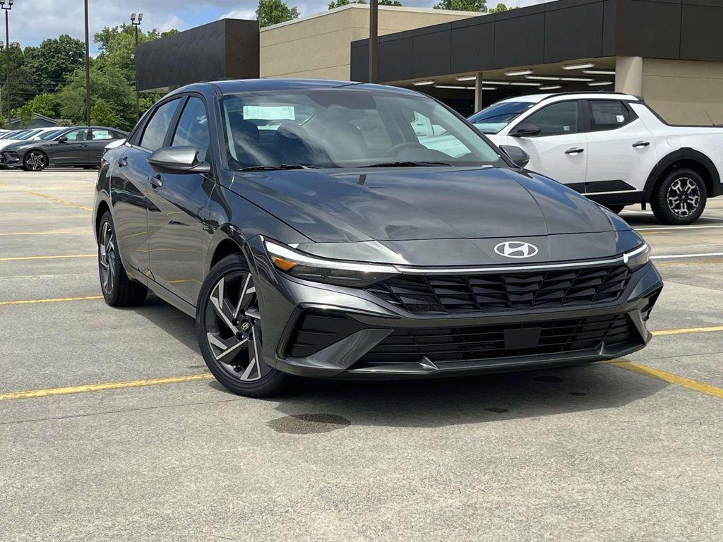New 2026 Hyundai ELANTRA Limited