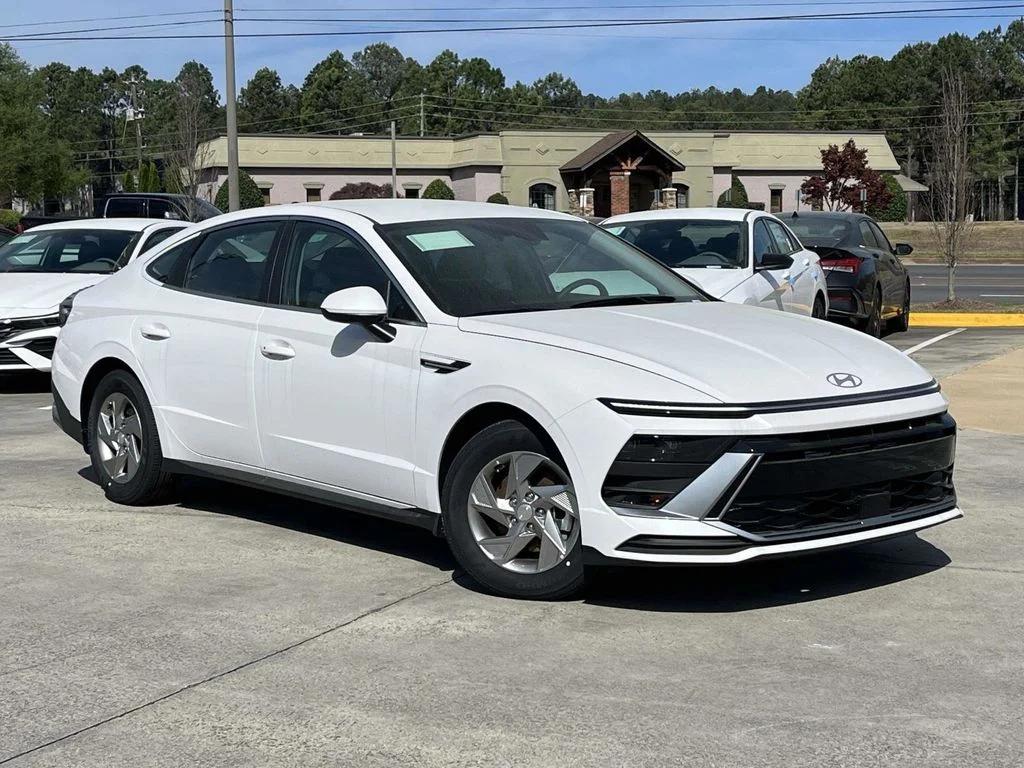 New 2026 Hyundai SONATA SE
