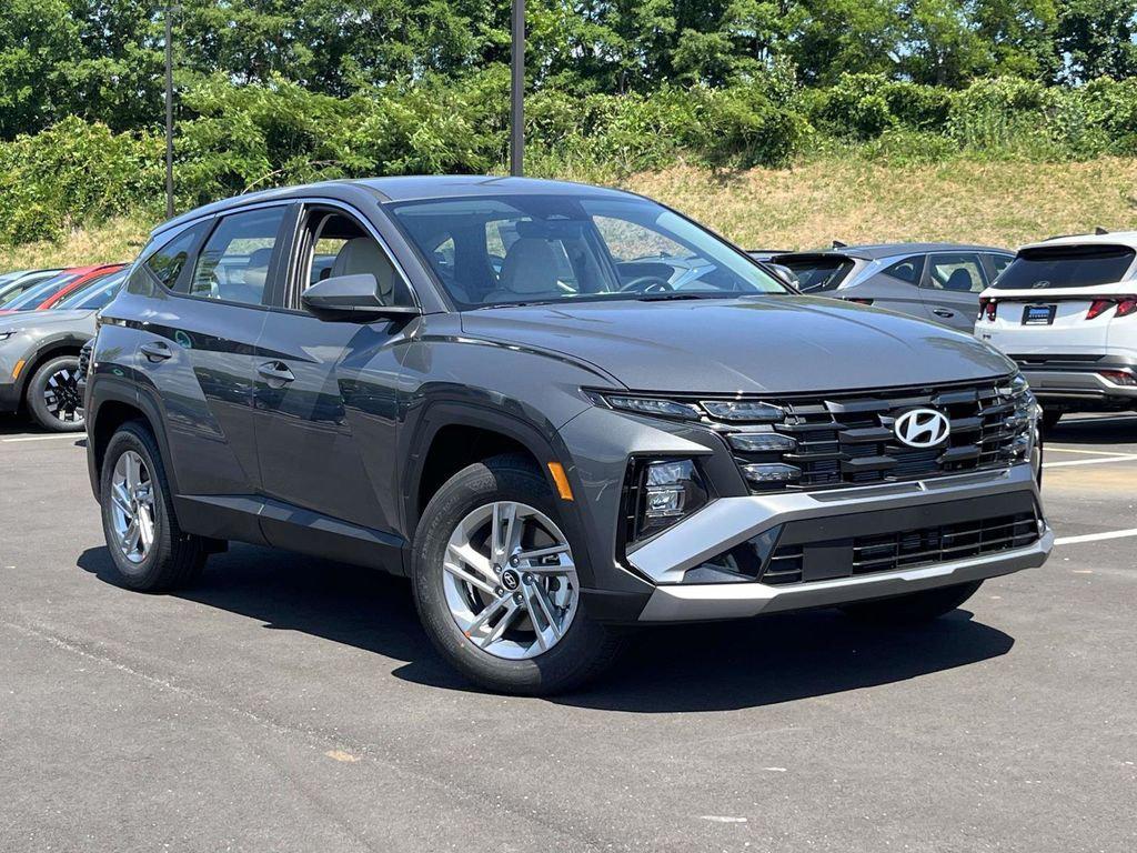 New 2026 Hyundai TUCSON SE