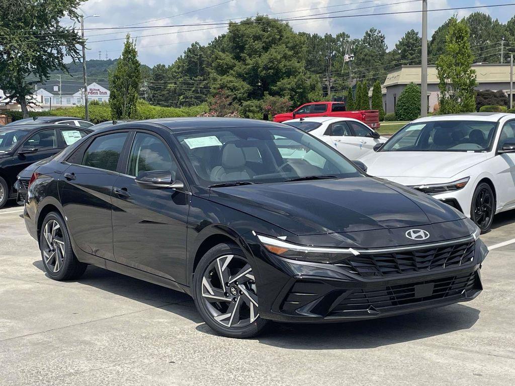 New 2026 Hyundai ELANTRA Limited