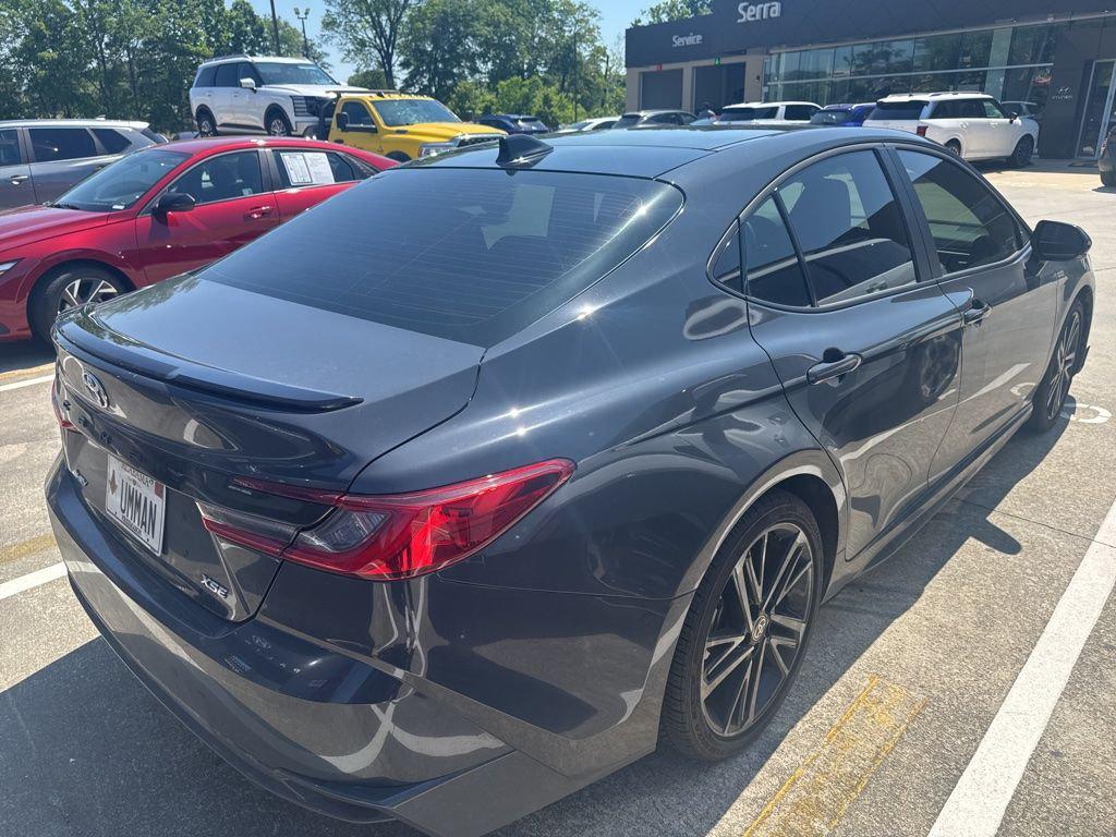 TOYOTA CAMRY - 4