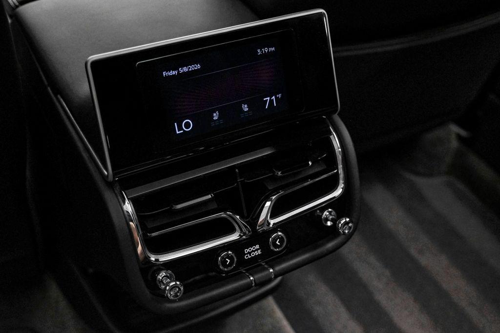 2023 Bentley BENTAYGA AZURE — миниатюра 38