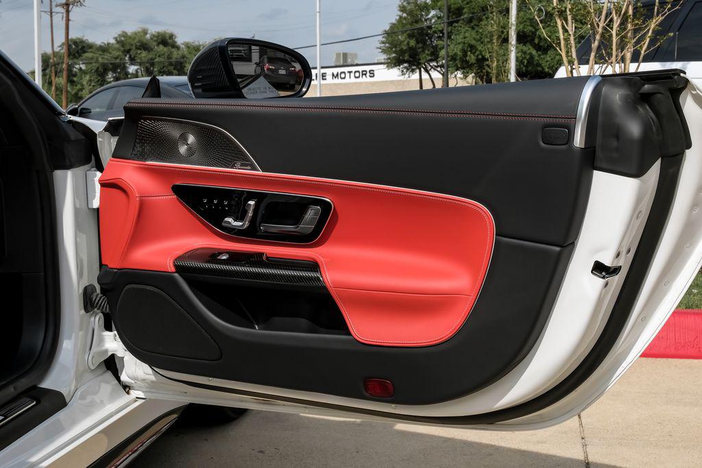 2022 Mercedes-BENZ AMG SL 63 BASE — миниатюра 33