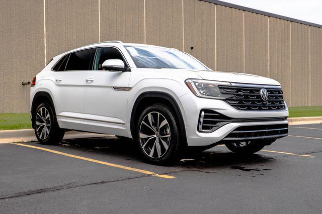 New 2026 Volkswagen Atlas Cross Sport 2.0T SEL Premium
