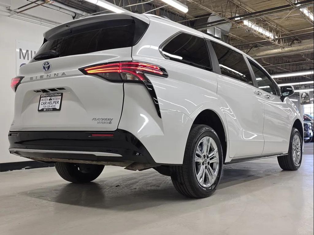 2024 Toyota SIENNA PLATINUM 照片 8