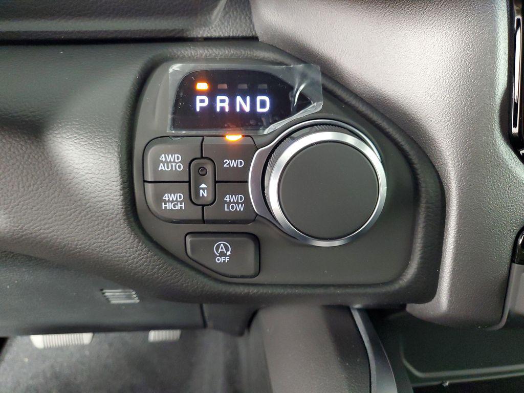 2026 RAM 1500 BIG HORN/LONE STAR — миниатюра 18