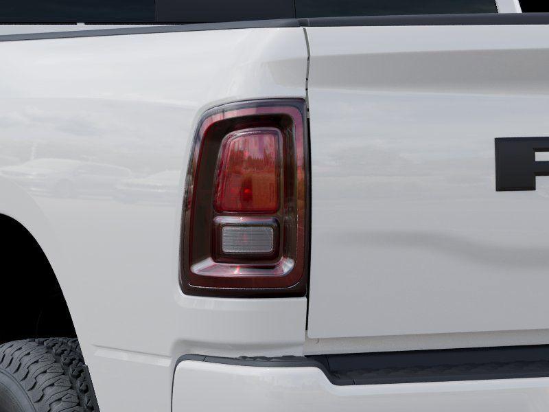 2026 RAM 2500 BLACK EXPRESS CREW CAB 4X4 6'4' BOX photo 9
