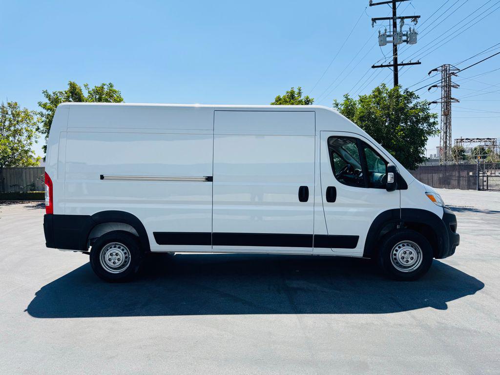 صورة 3 لـ 2026 RAM PROMASTER 2500 TRADESMAN