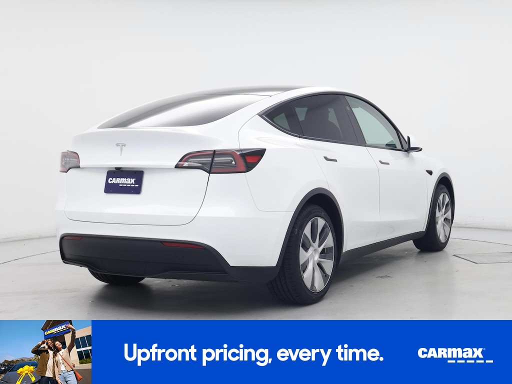 TESLA MODEL Y LONG RANGE - 10