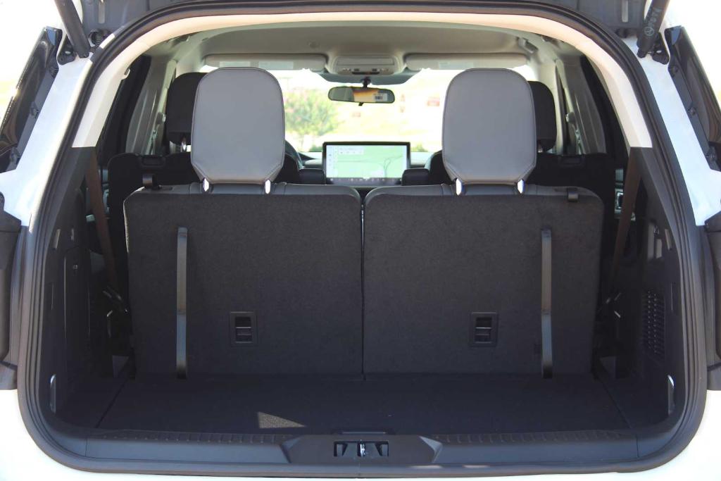 2026 FORD EXPLORER ACTIVE — фото 10