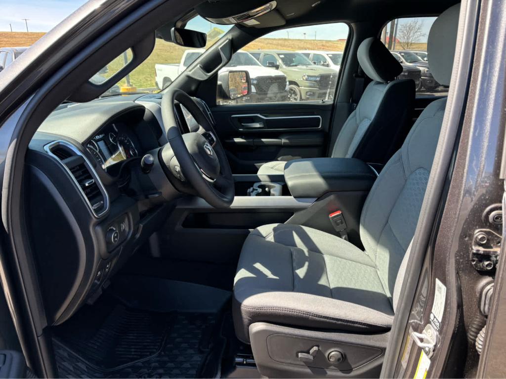2026 RAM 1500 BIG HORN/LONE STAR — миниатюра 23