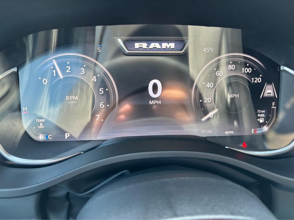 2026 RAM 1500 BIG HORN/LONE STAR thumbnail 22
