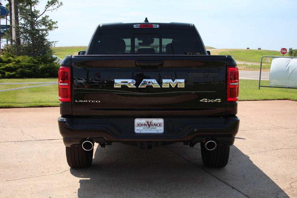 صورة 10 لـ 2026 RAM 1500 LIMITED