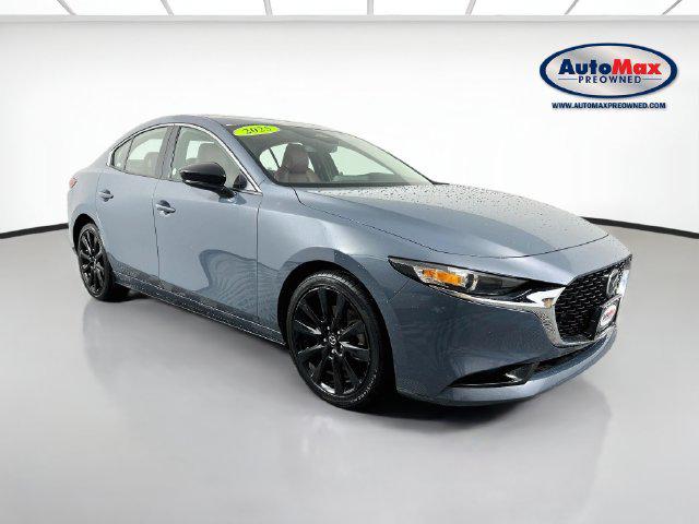 2025 Mazda Mazda3 S Carbon Edition