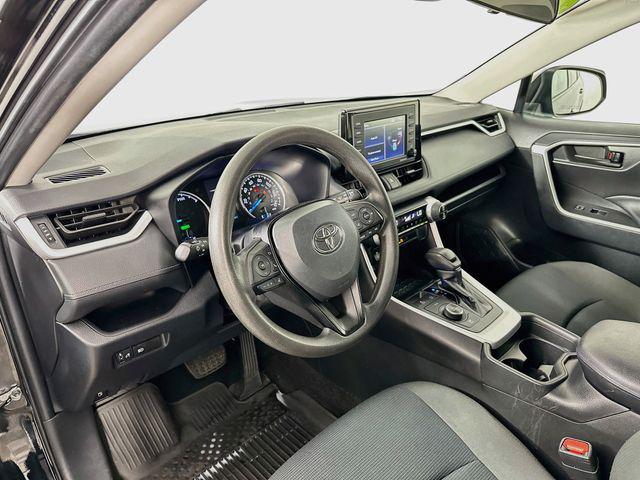 صورة 8 لـ 2021 Toyota RAV4 HYBRID LE