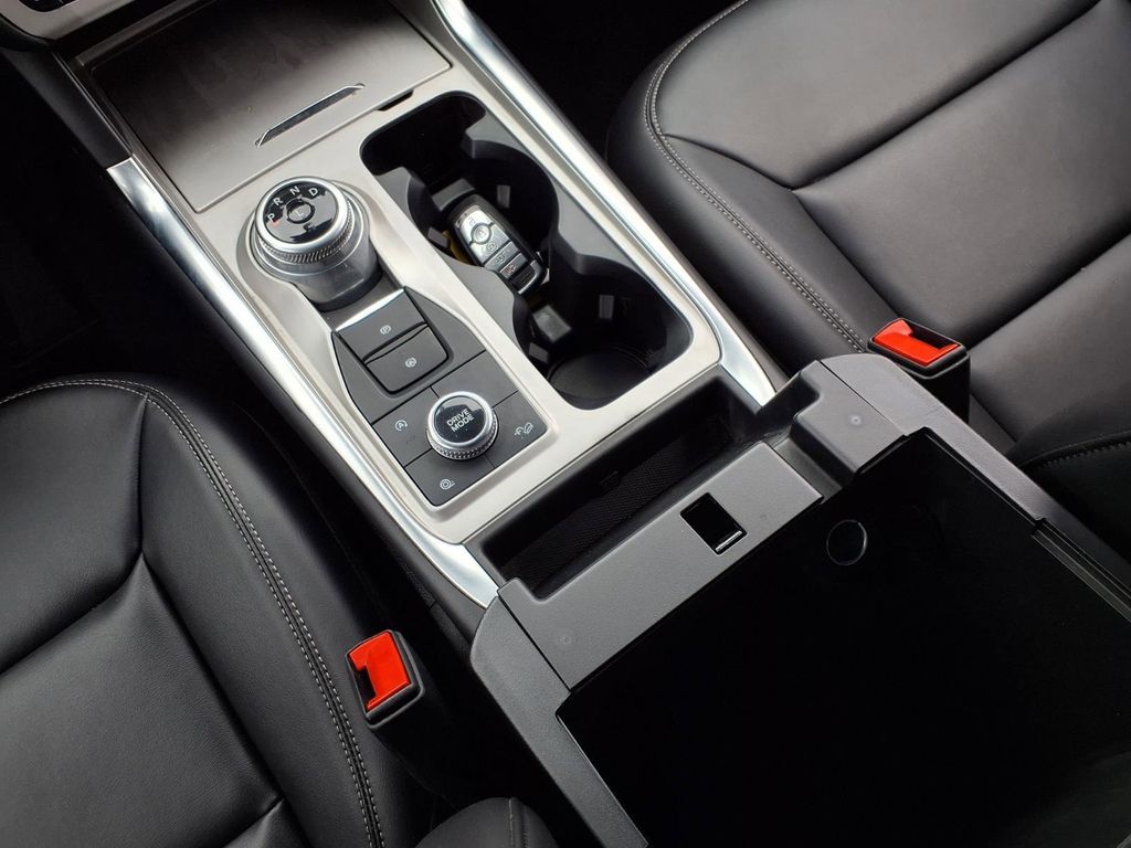 صورة مصغرة 16 لـ 2024 FORD EXPLORER XLT