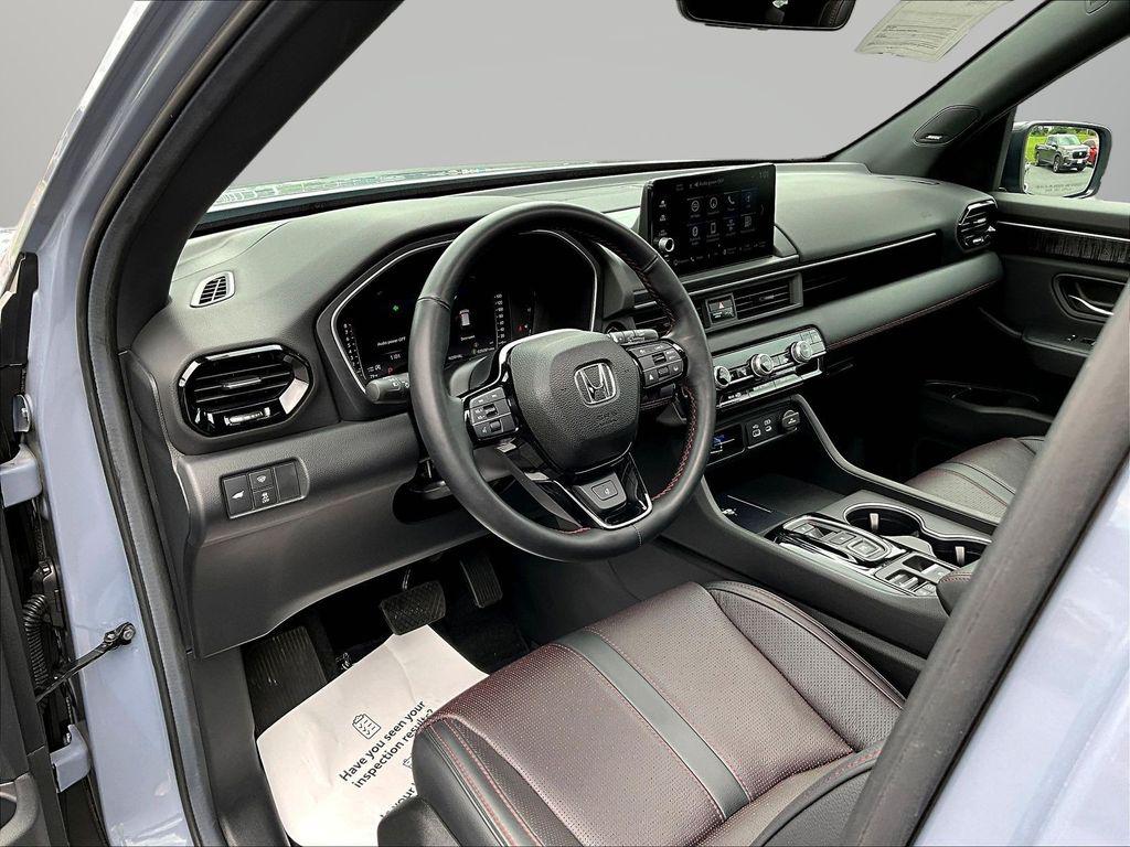 2025 Honda PILOT BLACK EDITION — миниатюра 18