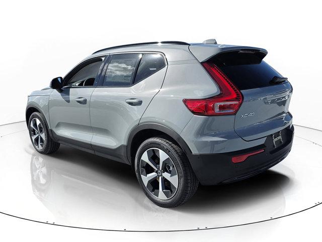 2026 Volvo XC40 B5 PLUS 照片 6