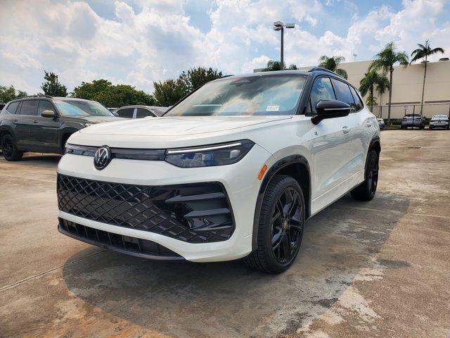 New 2026 Volkswagen Tiguan 2.0T SE R-Line Black