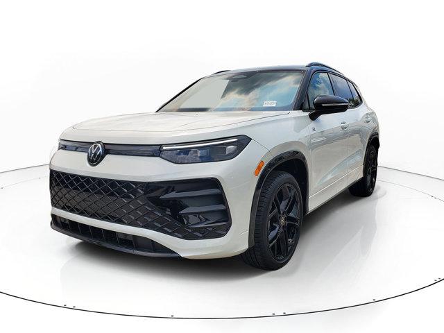 New 2026 Volkswagen Tiguan 2.0T SE