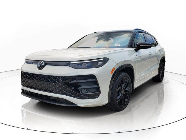 New 2026 Volkswagen Tiguan 2.0T SE