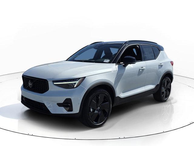 New 2026 Volvo XC40 B5 Ultra Black Edition