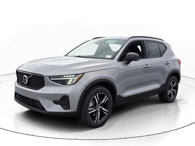 New 2026 Volvo XC40 B5 Core