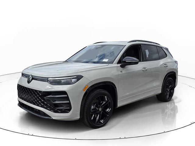 New 2026 Volkswagen Tiguan 2.0T SE