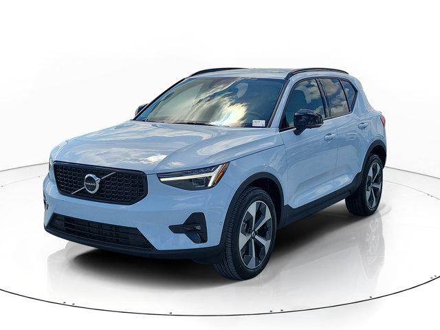 New 2026 Volvo XC40 B5 Plus