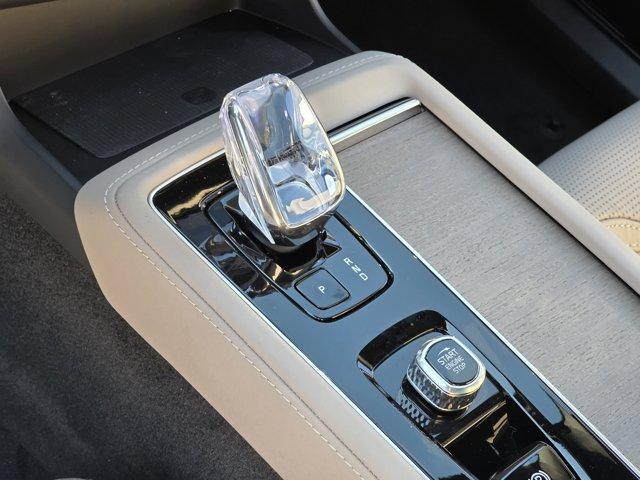 2026 Volvo XC90 B6 ULTRA DARK THEME 7-SEATER — миниатюра 14