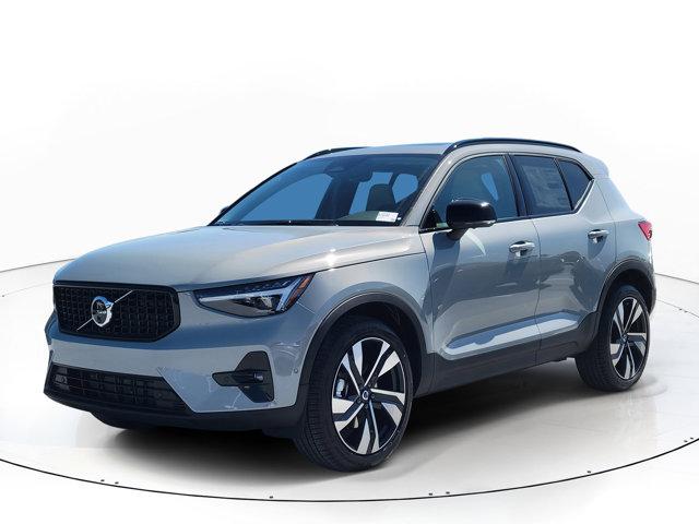 New 2026 Volvo XC40 B5 Ultra