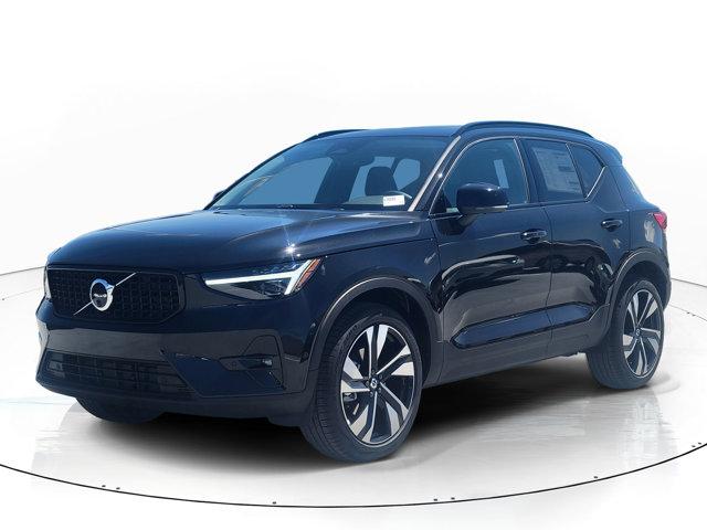 New 2026 Volvo XC40 B5 Ultra