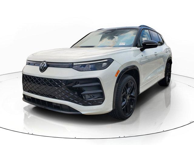 New 2026 Volkswagen Tiguan 2.0T SE R-Line Black