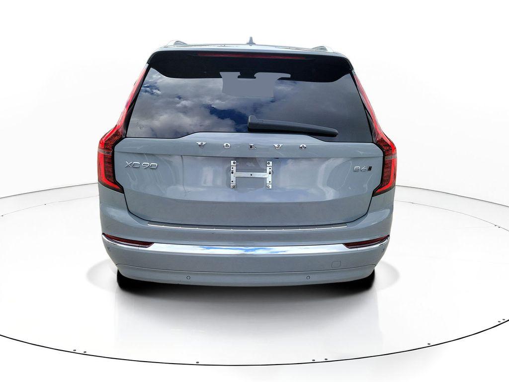 2025 Volvo XC90 B6 ULTRA photo 8