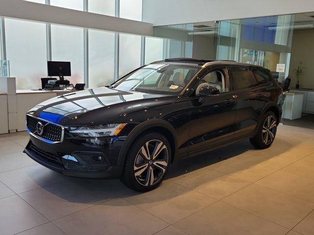 New 2026 Volvo V60 Cross Country B5 Plus