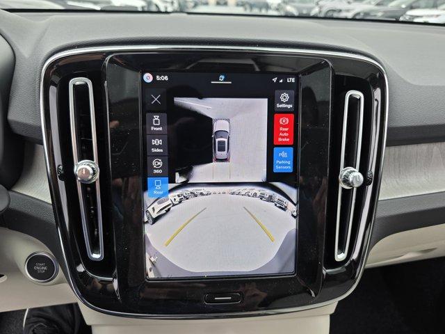 صورة مصغرة 16 لـ 2026 Volvo XC40 B5 PLUS