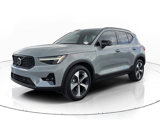 New 2026 Volvo XC40 B5 Plus