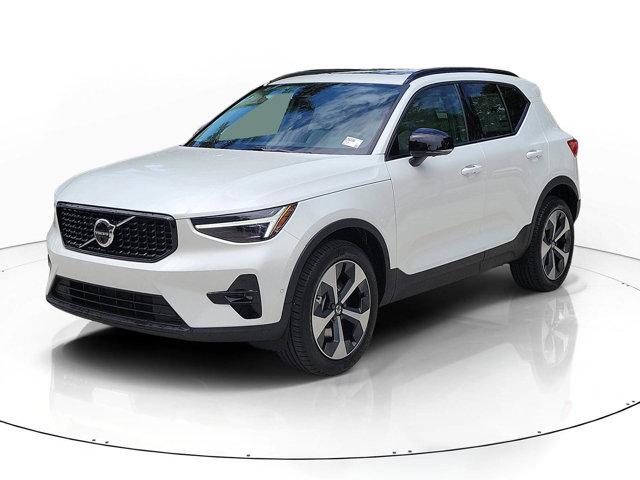 New 2026 Volvo XC40 B5 Plus