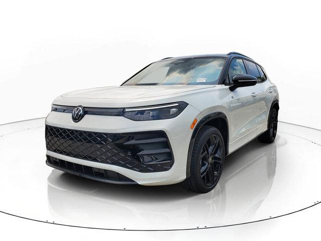 New 2026 Volkswagen Tiguan 2.0T SE R-Line Black