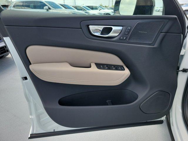 2026 Volvo XC60 B5 PLUS 缩略图 11